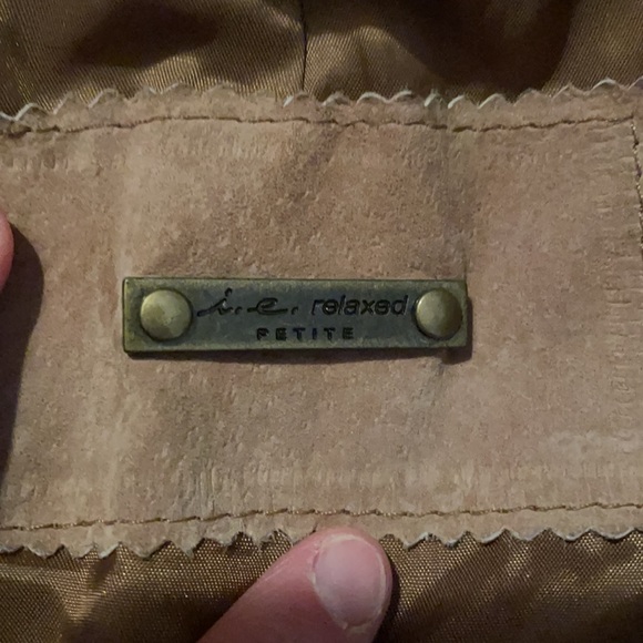 100% Leather Jacket - Picture 3 of 5